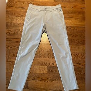 Men’s Commission Slim-Fit Pant 31"
Warpstreme (Silver Drop)